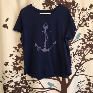 Navy blue anchor tee